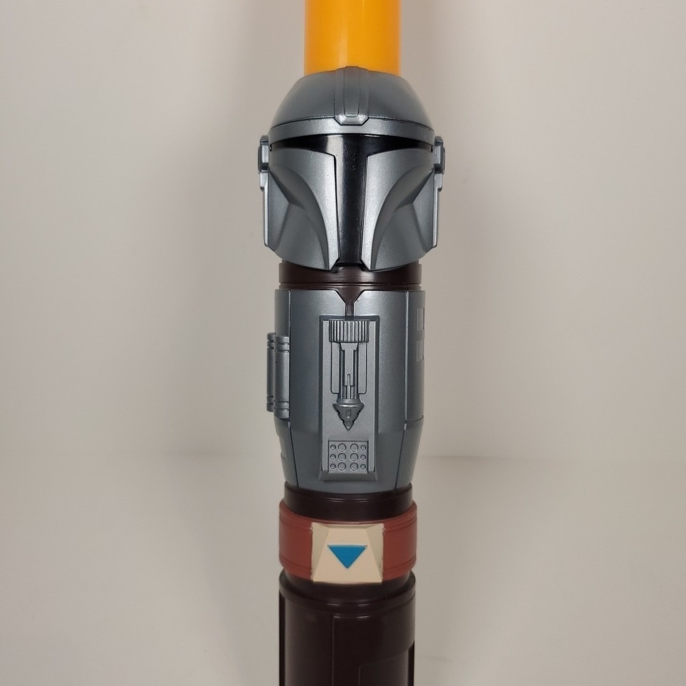 Star Wars Lightsaber Squad The Mandalorian Extendable Orange 29" No FX 2020